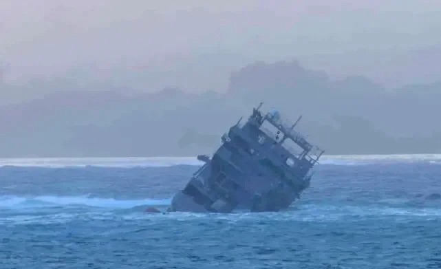 Sinking of New Zealand warship: environmental impacts of concern