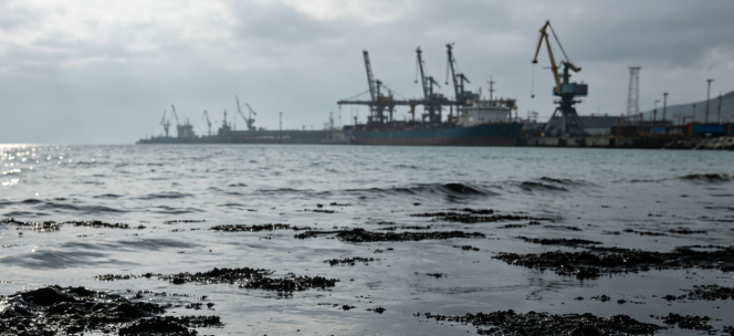 Oil Spill at Tuapse Port
