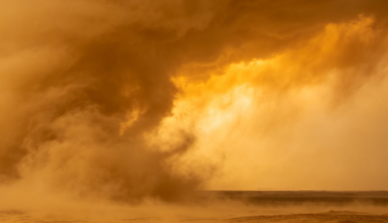 Major Dust Storm Hits Three States in the U.S. Midwest