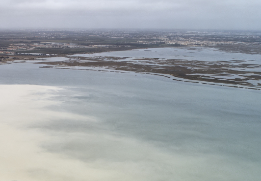 Spread of White Microcrystalline Pollution in Spain’s Mar Menor Lagoon
