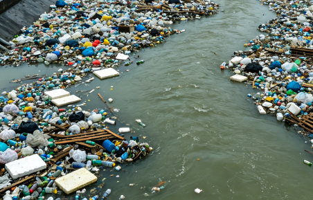 Manila Faces Garbage Pollution Crisis