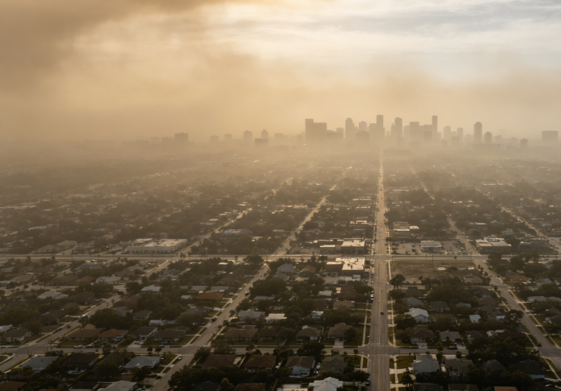 Dust Storm Blankets Florida